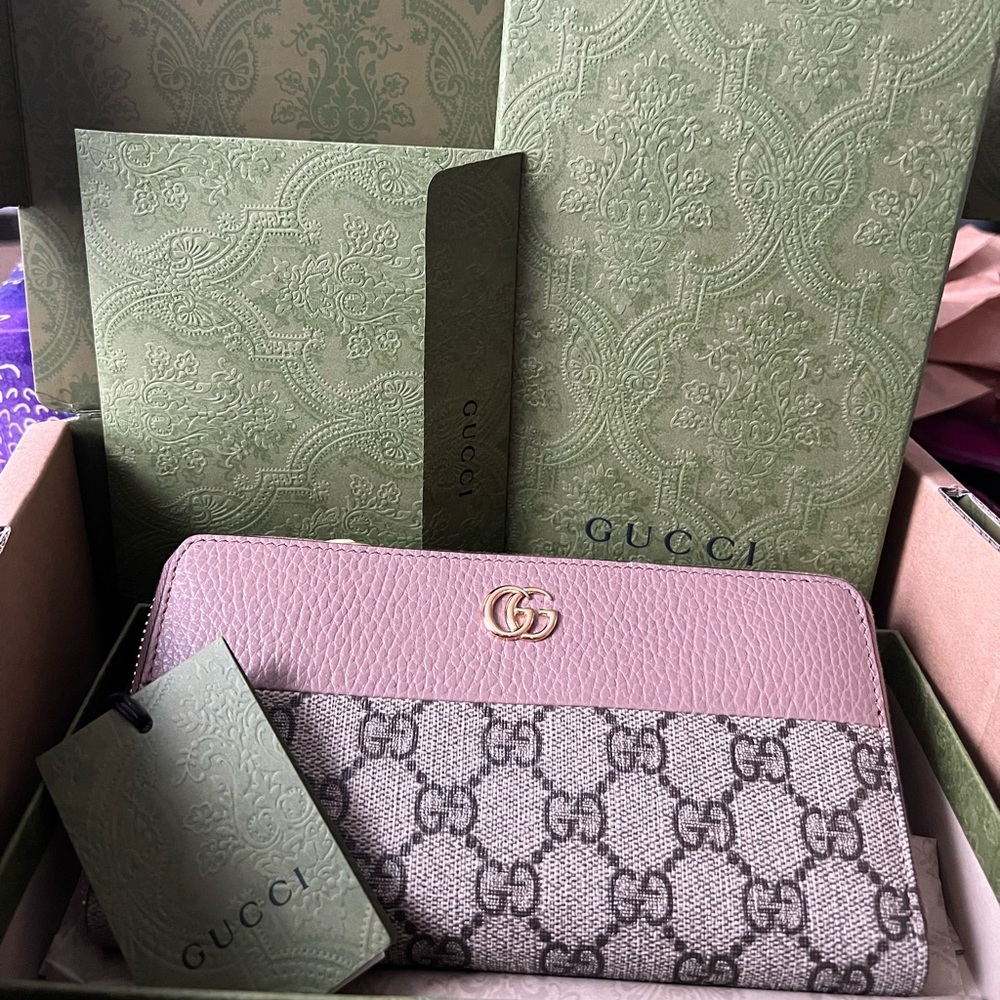Gucci GG marmont zip around wallet